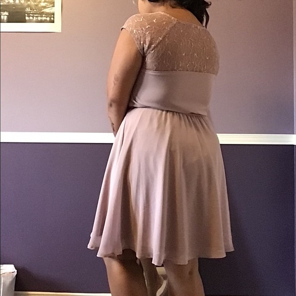 Mauve semi-formal dress - Picture 3 of 3